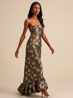 ZIPPER NEEDS TO BE FIXED NWT Strapless Floral Satin Maxi Dress in Olive